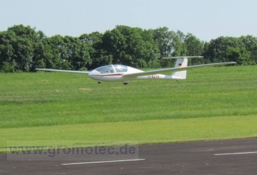 Preview: Twin III Acro, Maßstab 1:2,5, ohne Tragflächen und Leitwerke