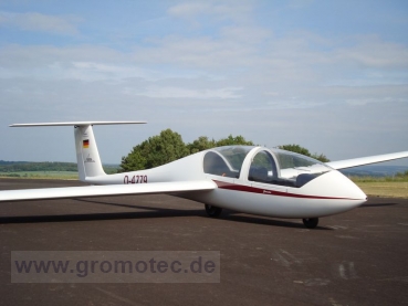 Preview: Twin III Acro, Maßstab 1:2,5, ohne Tragflächen und Leitwerke