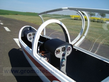 Preview: Twin III Acro, Maßstab 1:2,5, ohne Tragflächen und Leitwerke